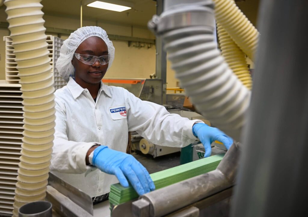 Perfetti Van Melle looks to grow workforce at Rockford-area gum factory ...